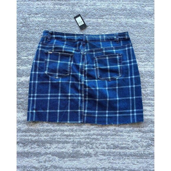 City Chic NWT Plus Size Gingham Mini Denim Skirt Preppy Coquette Retro Chic - Picture 2 of 6